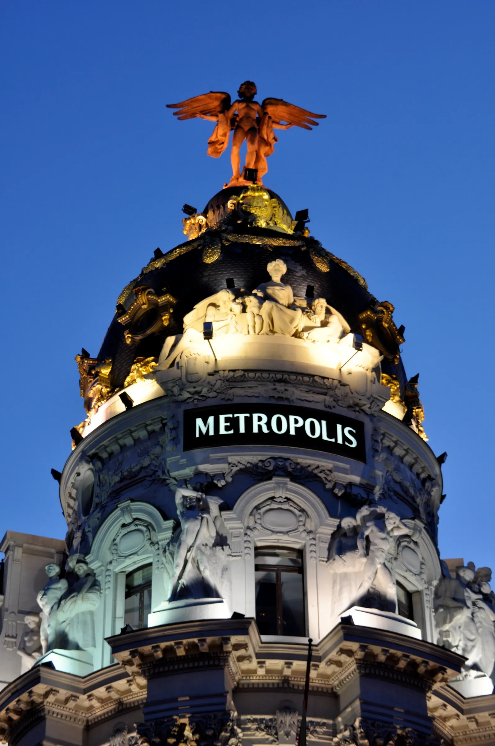 La cúpula del edificio Metrópolis