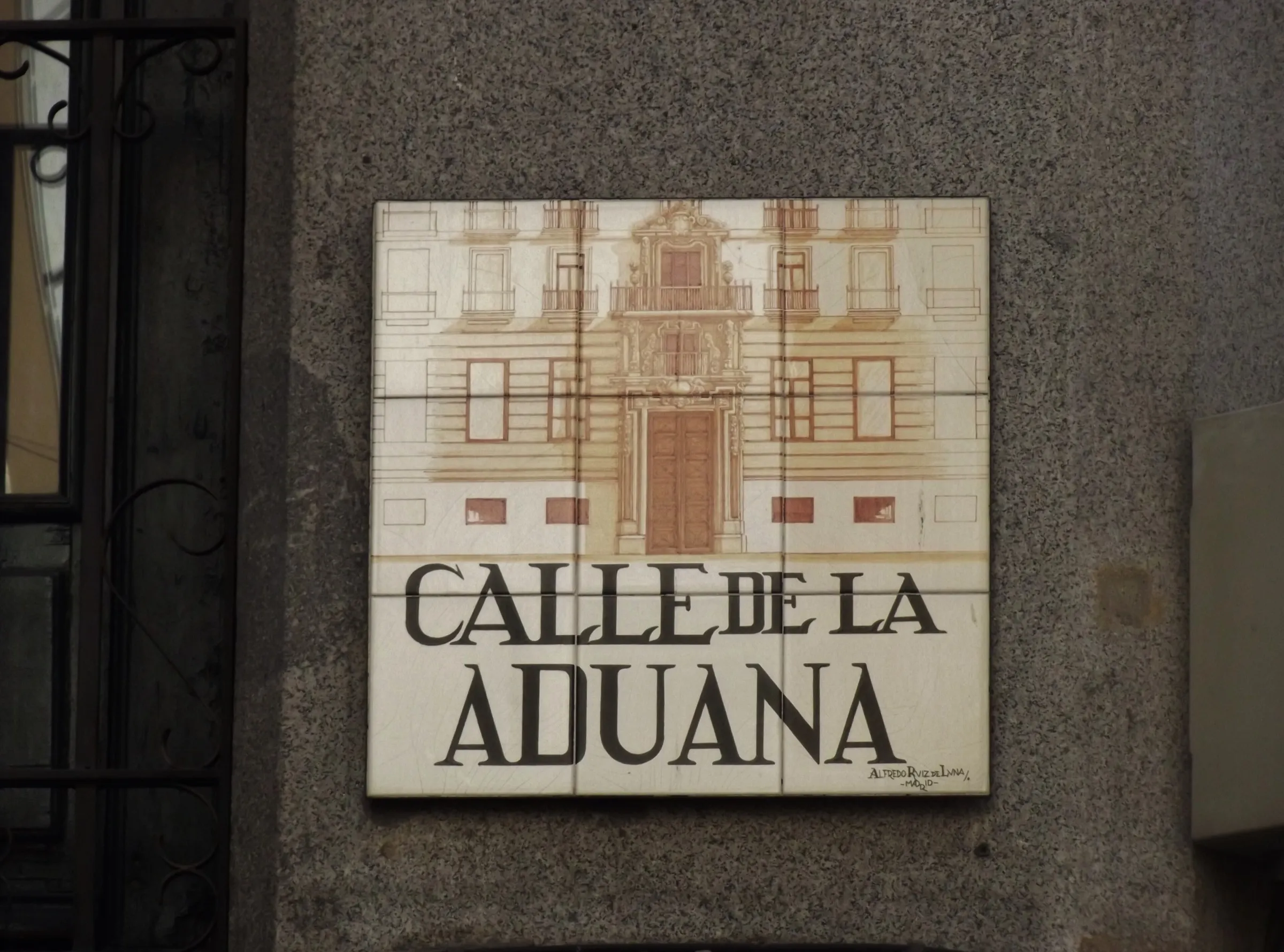 Placa de azulejos de la calle de la Aduana